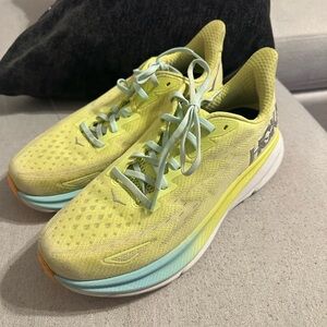 Hoka Clifton 9 Women's Shoes